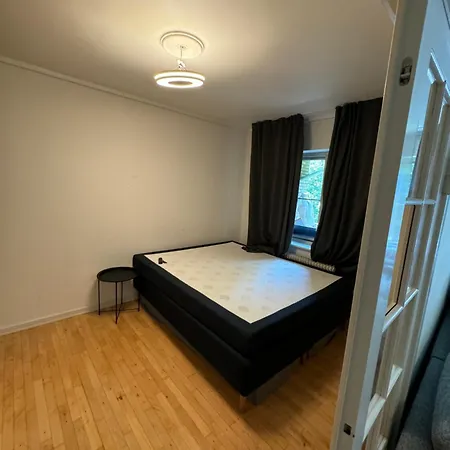 Cozy Near Downtown Copenhaga